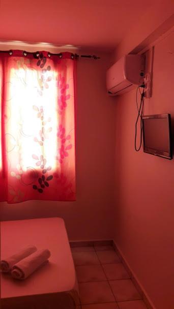 Chambre Double avec Toilettes Communes